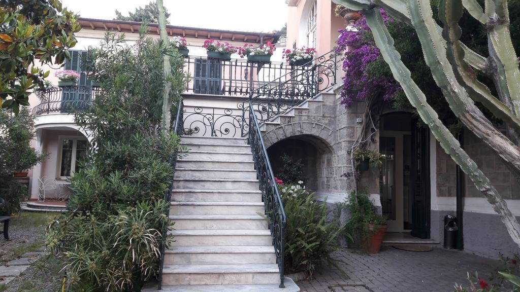 Hotel La Scogliera Бордігера Екстер'єр фото